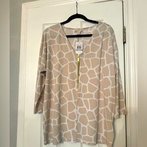 NWT Michael by Michael Kors Giraffe print blouse
